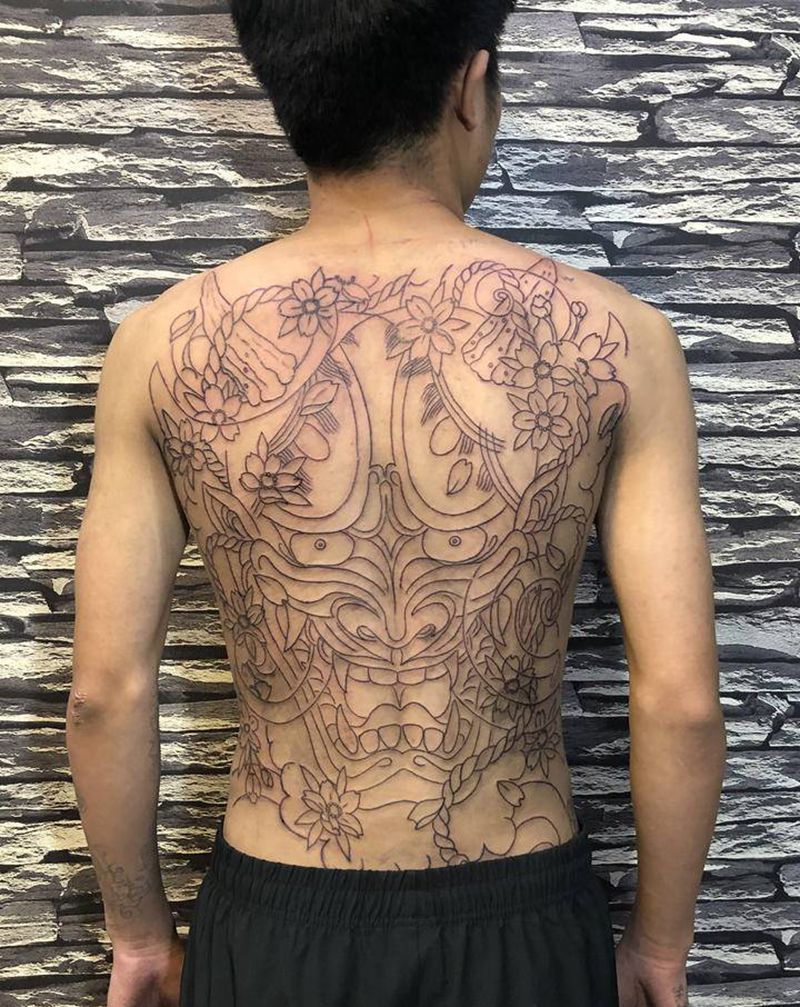 般若满背线条纹身图片_背部新传统纹身图案