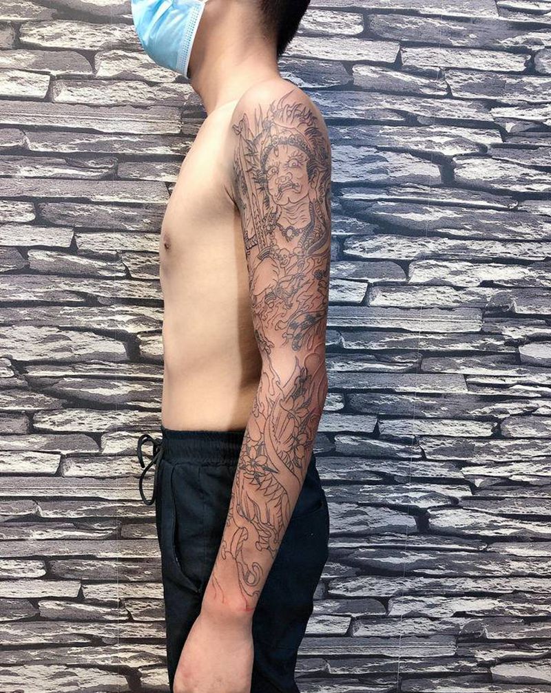 不动明王花臂线条纹身图片_手臂新传统纹身图案