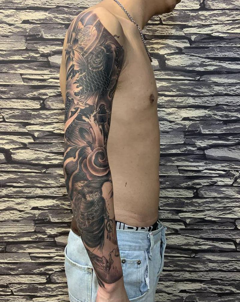 鲤鱼艺伎组合花臂纹身图片_手臂新传统纹身图案
