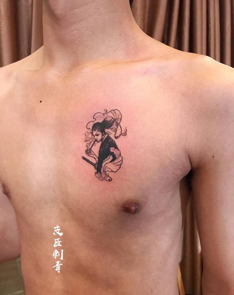 快乐风男~亚索纹身图片_胸部纹身图案