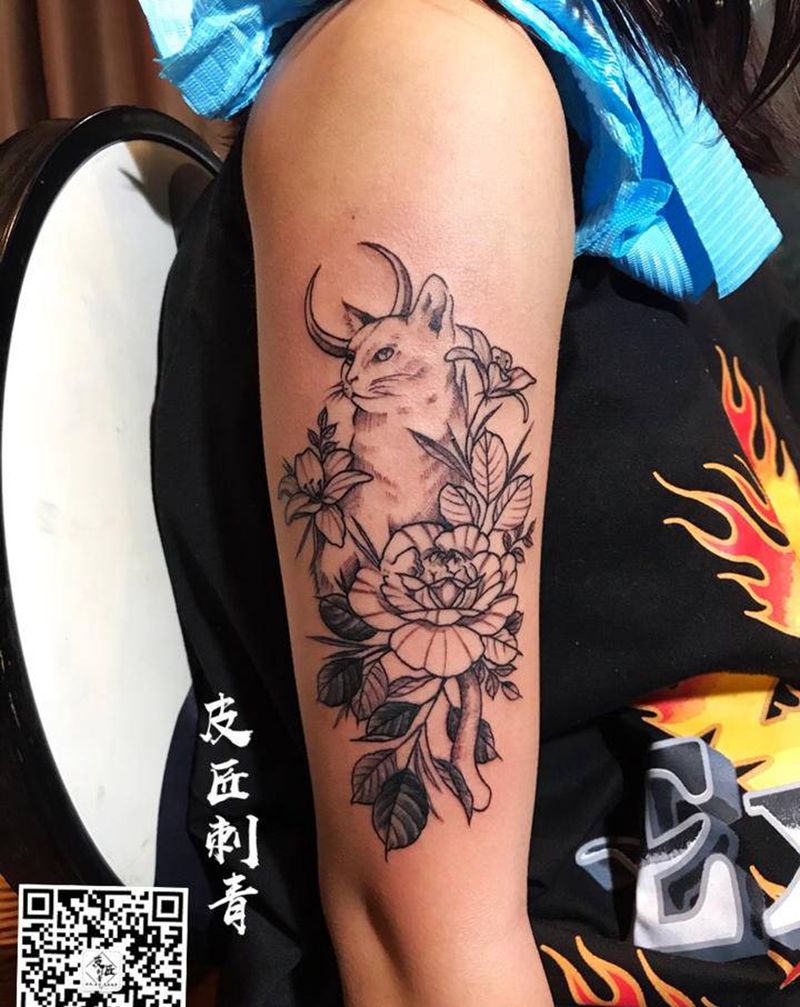 素花纹身图片_手臂纹身图案