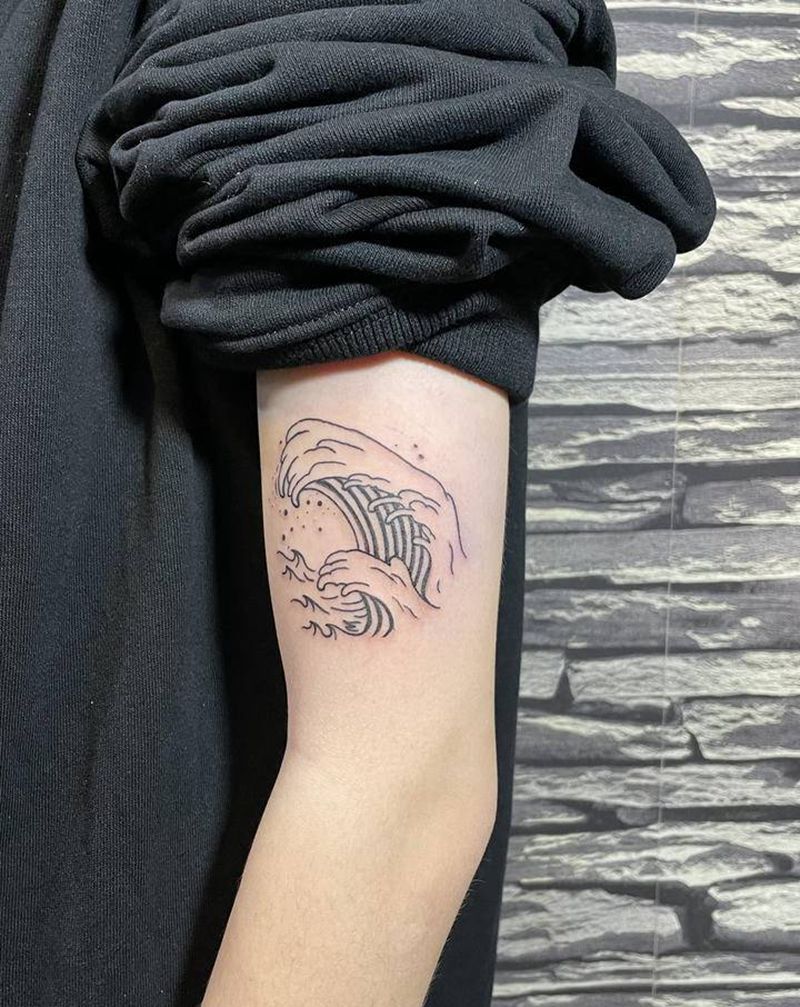 浮世绘小浪花纹身图片_手臂新传统纹身图案