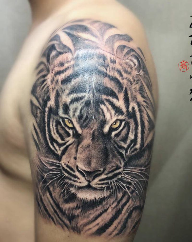老虎（遮盖）纹身图片_手臂欧美写实老虎纹身图案