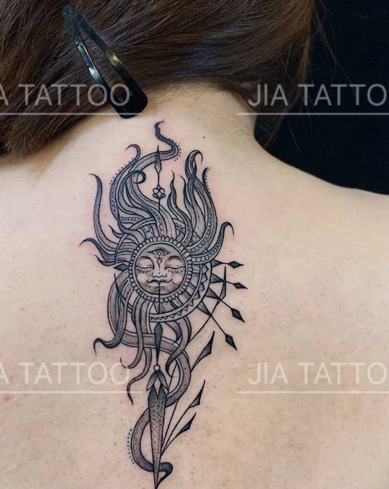 太阳纹身图片_背部几何图腾纹身图案