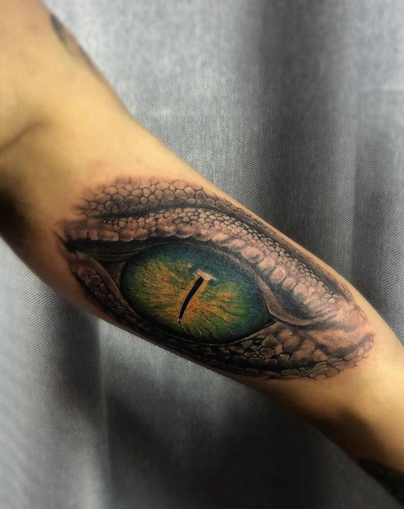 写实纹身图片_手部欧美写实写实纹身图案