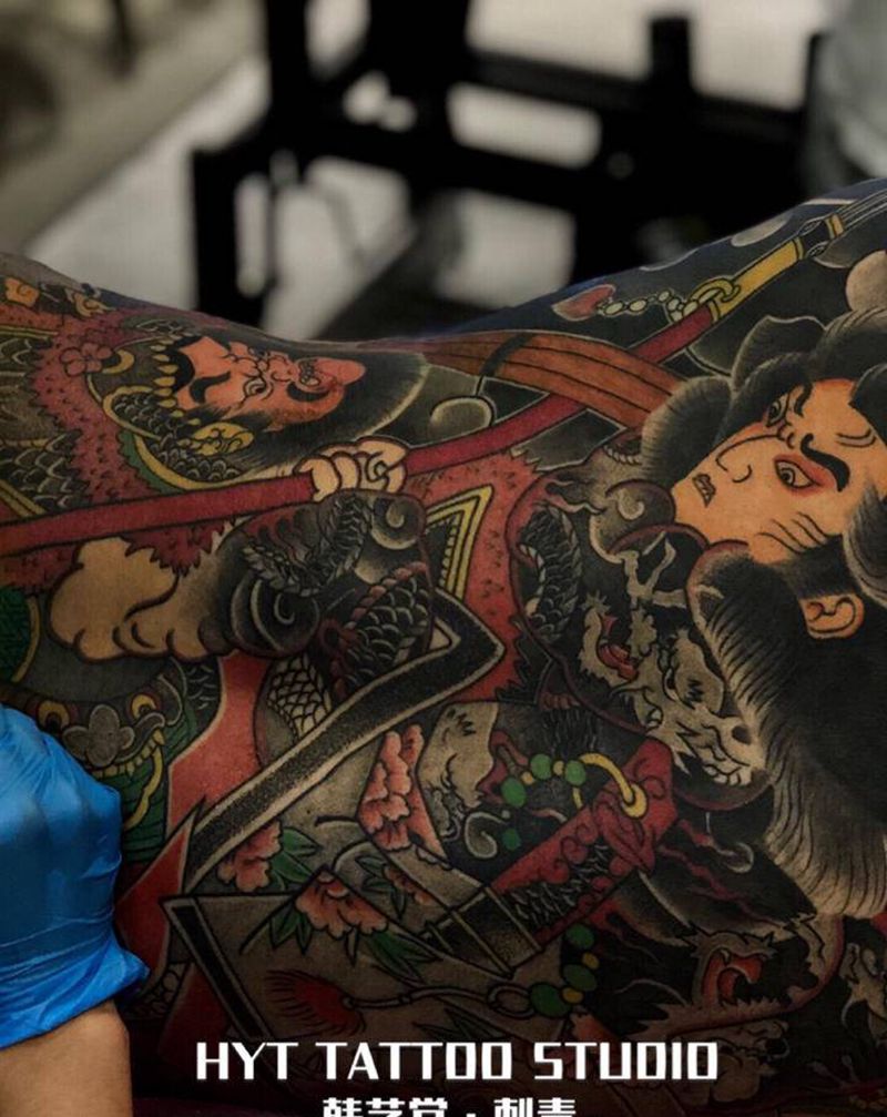 日式老传统纹身图片_背部腰部老传统纹身图案