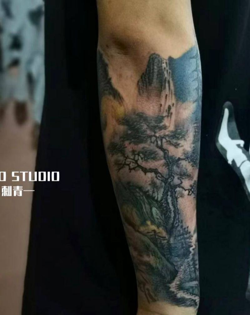 山水纹身图片_手部手臂纹身图案