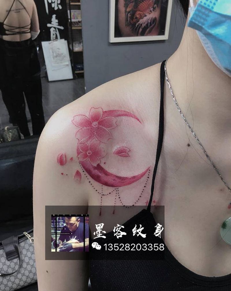 清新彩色纹身图片_肩部手臂水墨水彩纹身图案