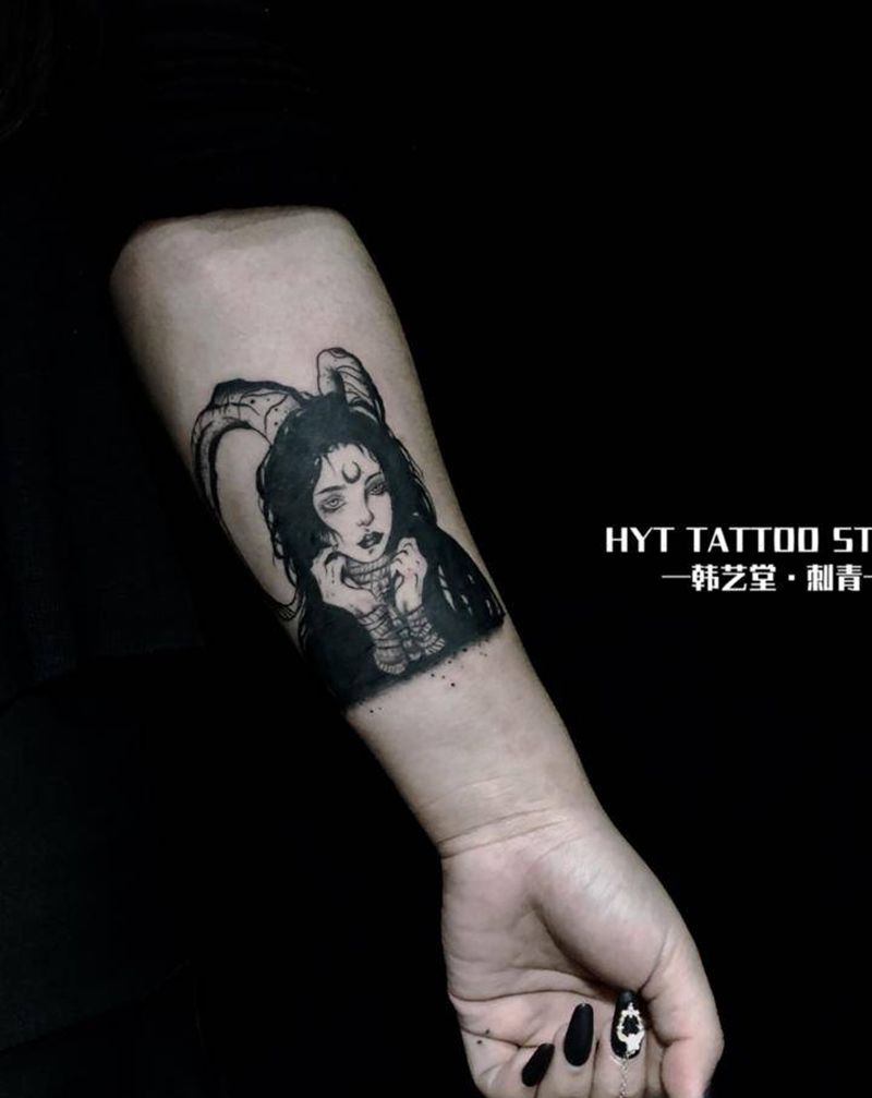 暗黑纹身图片_手部纹身图案