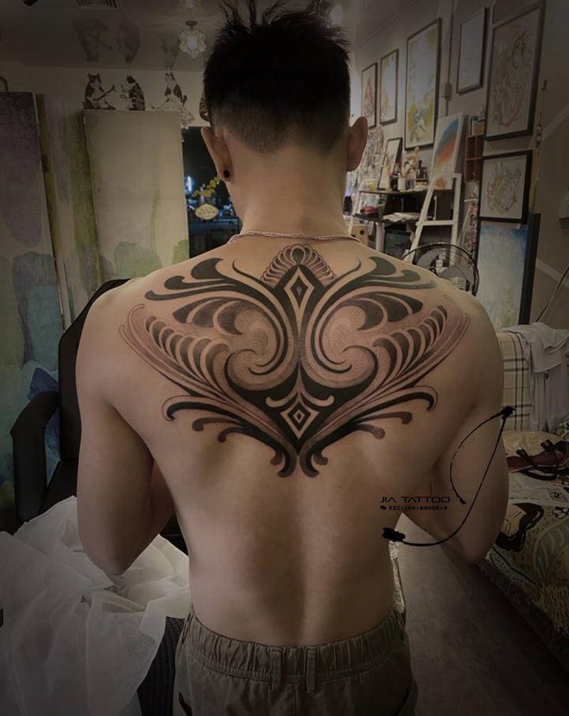 点刺图腾纹身图片_背部几何点刺纹身图案