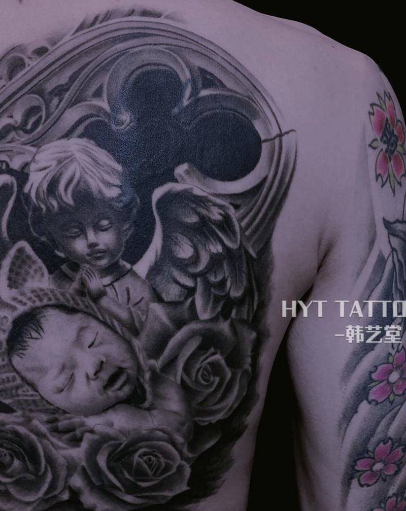 欧美写实纹身图片_背部肩部纹身图案