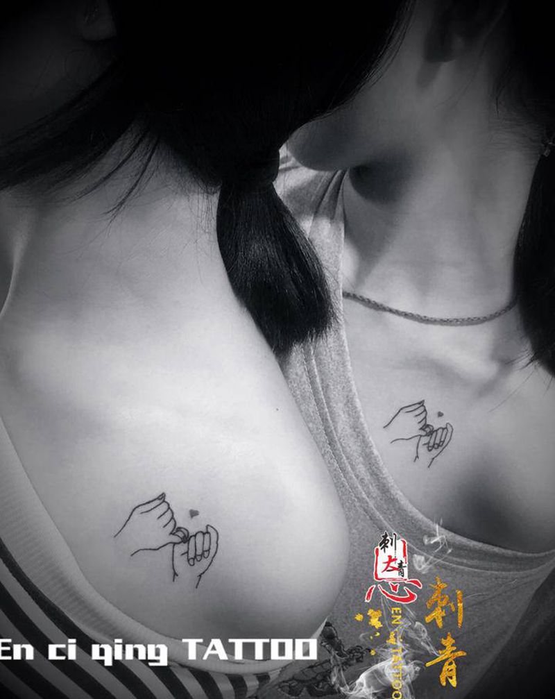 闺蜜同款纹身图片_肩部胸部纹身图案