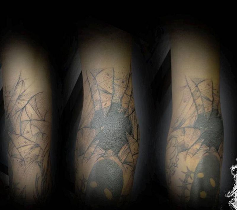 蜘蛛网纹身图片_手部New School纹身图案