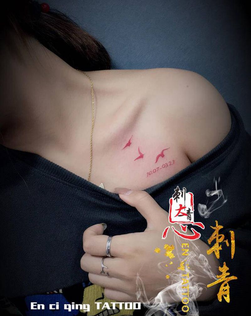 小清新纹身图片_手臂胸部纹身图案