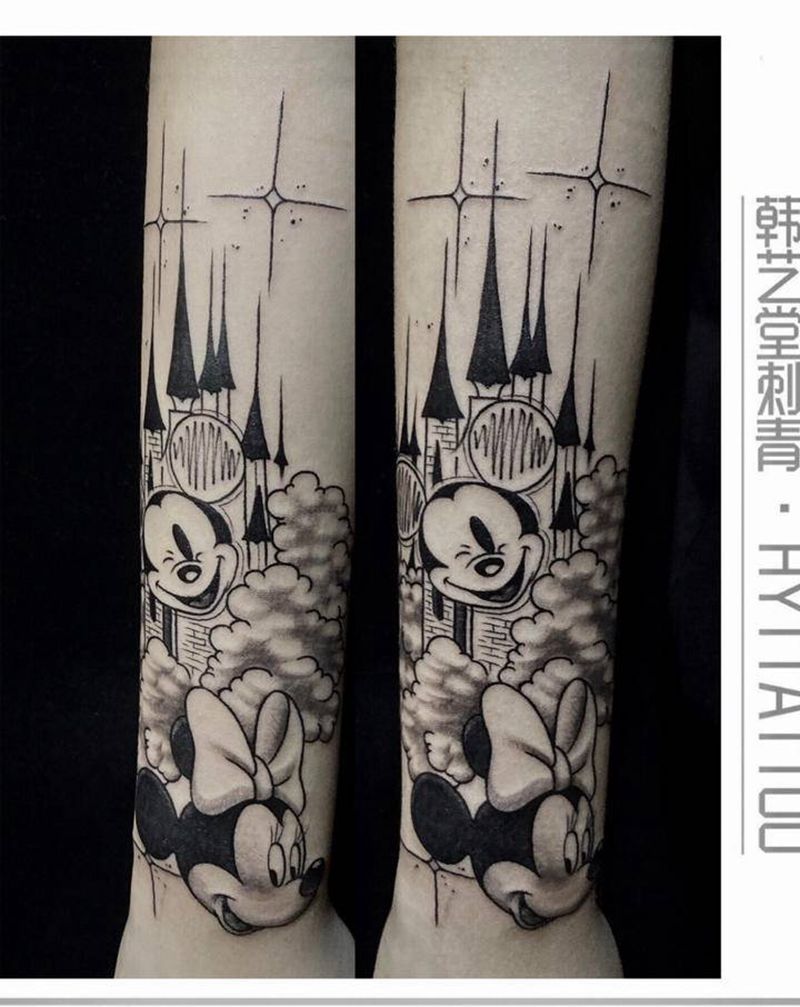 米奇米妮纹身图片_手臂手部纹身图案
