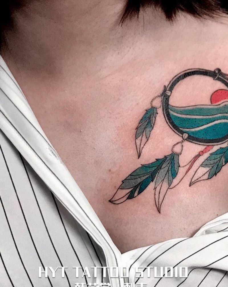 捕梦网纹身图片_胸部纹身图案