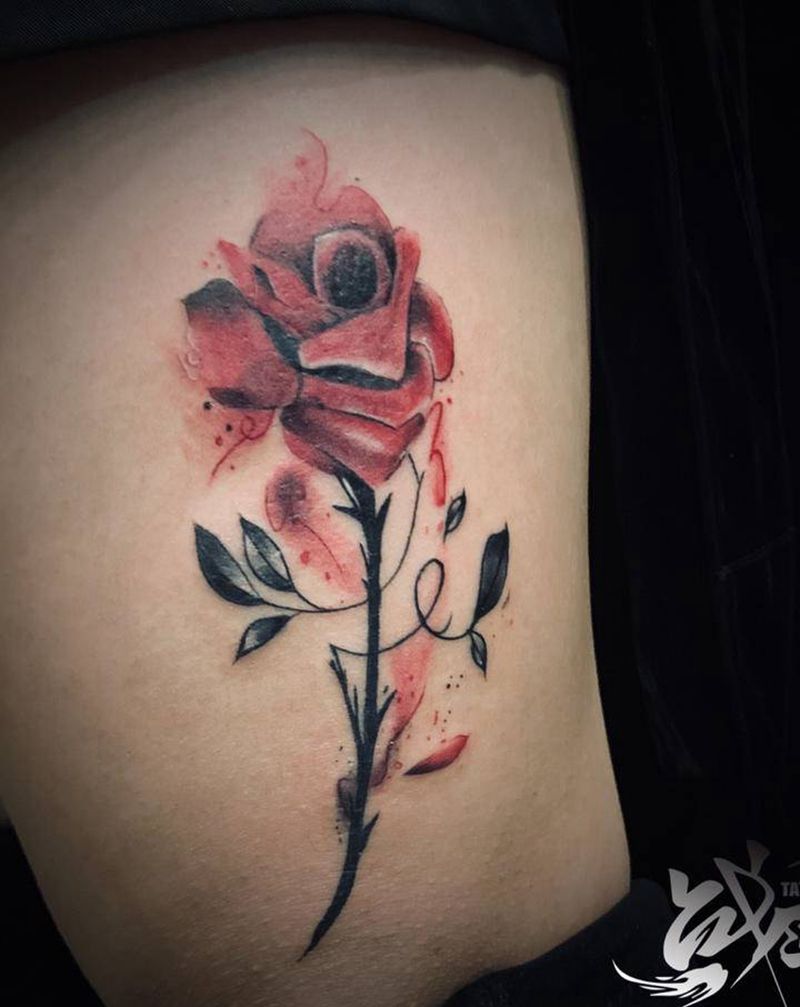 玫瑰纹身图片_腿部纹身图案