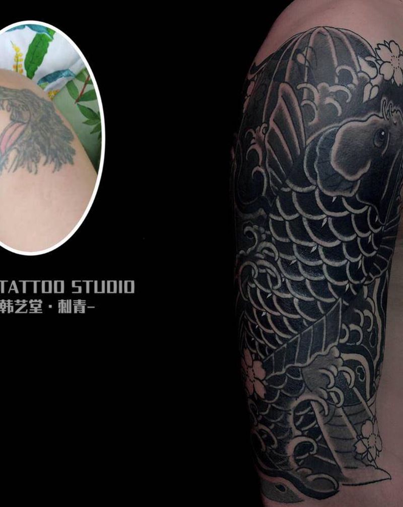 老传统锦鲤遮盖纹身图片_手臂手部纹身图案