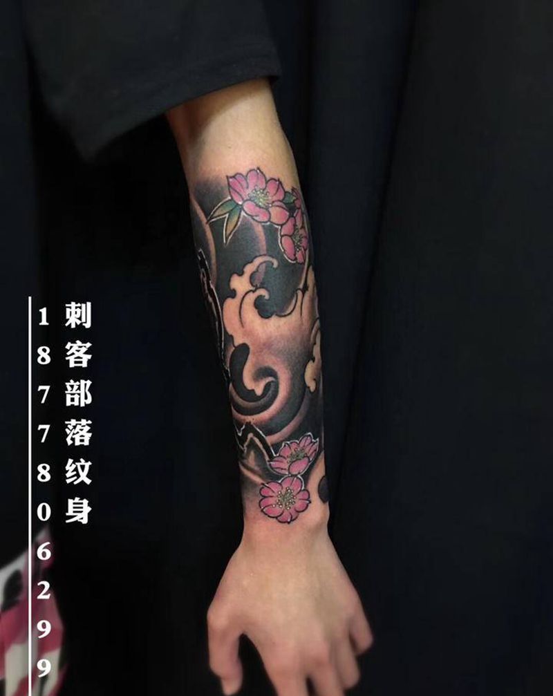 小臂纹身纹身图片_手臂新传统纹身图案