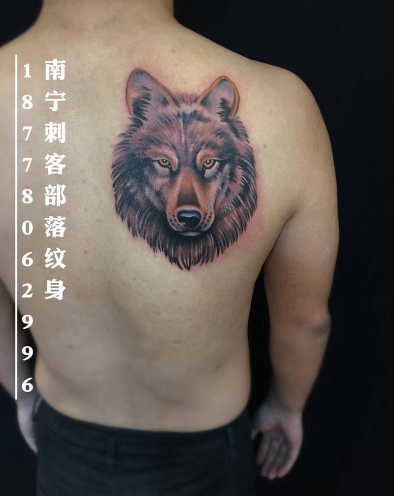 狼头纹身纹身图片_肩部背部新传统欧美写实纹身图案