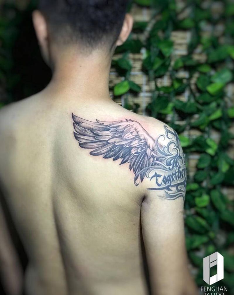 拼接：天使翅膀纹身图片_肩部背部欧美写实纹身图案