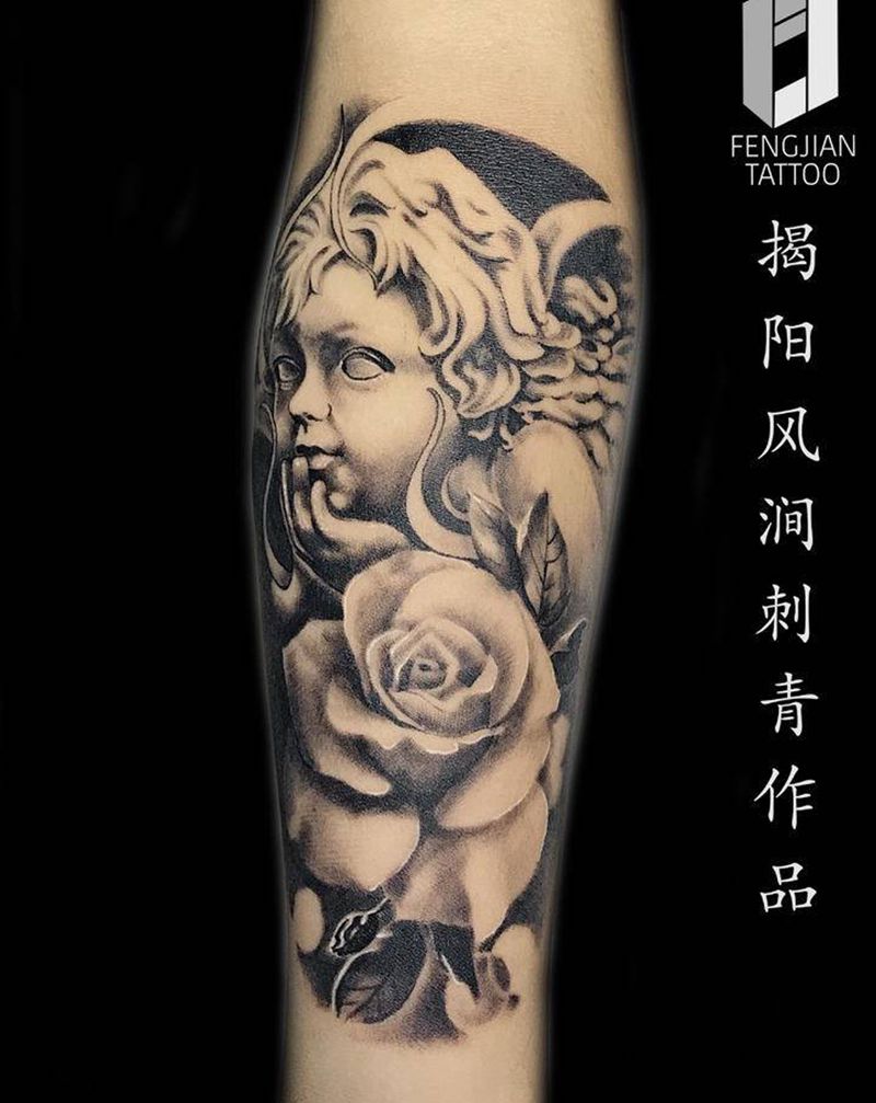 天使宝宝纹身图片_手部欧美写实纹身图案