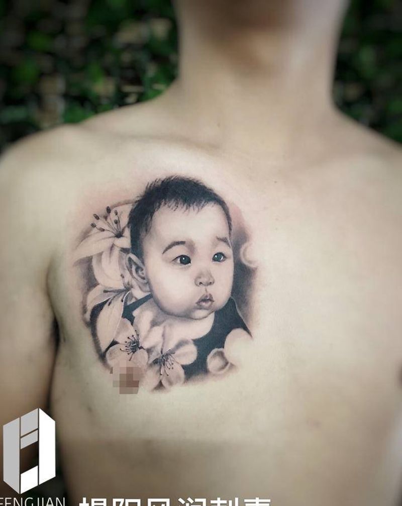 宝宝肖像纹身图片_胸部欧美写实人物肖像纹身图案