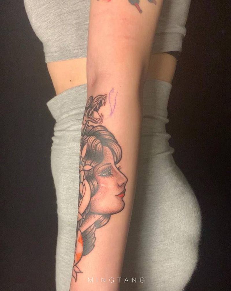 old school纹身图片_手部手臂Old School肖像 花纹身图案