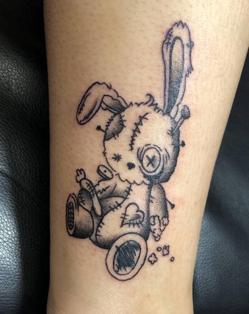 小兔娃纹身图片_腿部脚部New School纹身图案