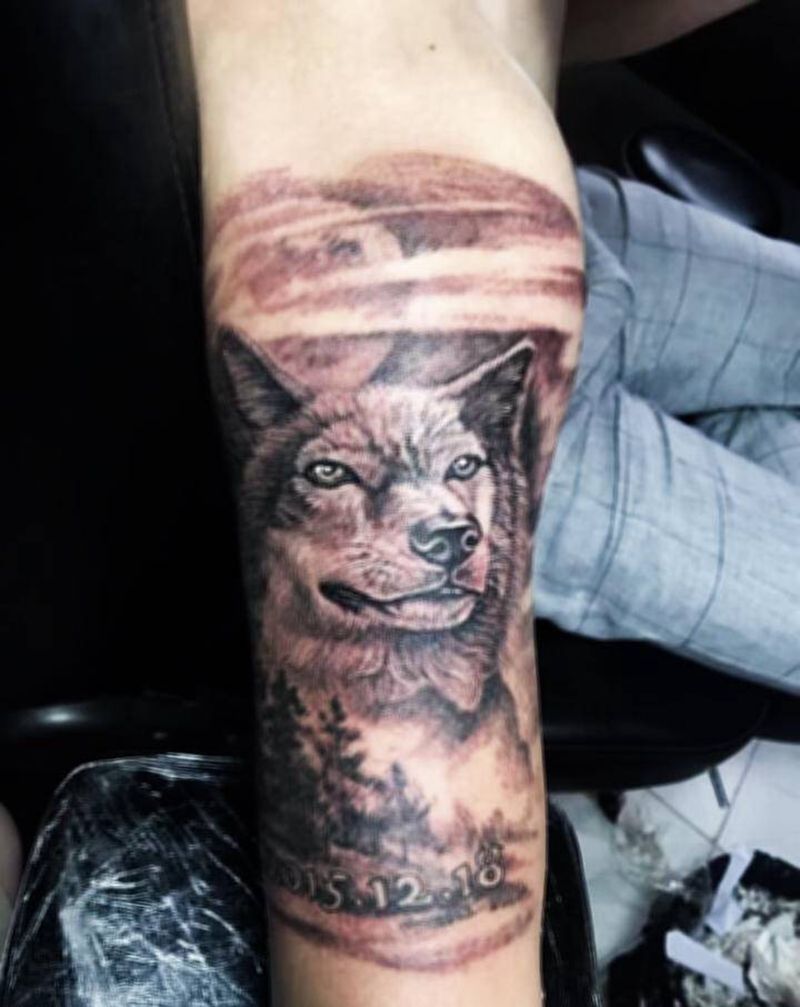 狗哥纹身图片_手臂欧美写实纹身图案