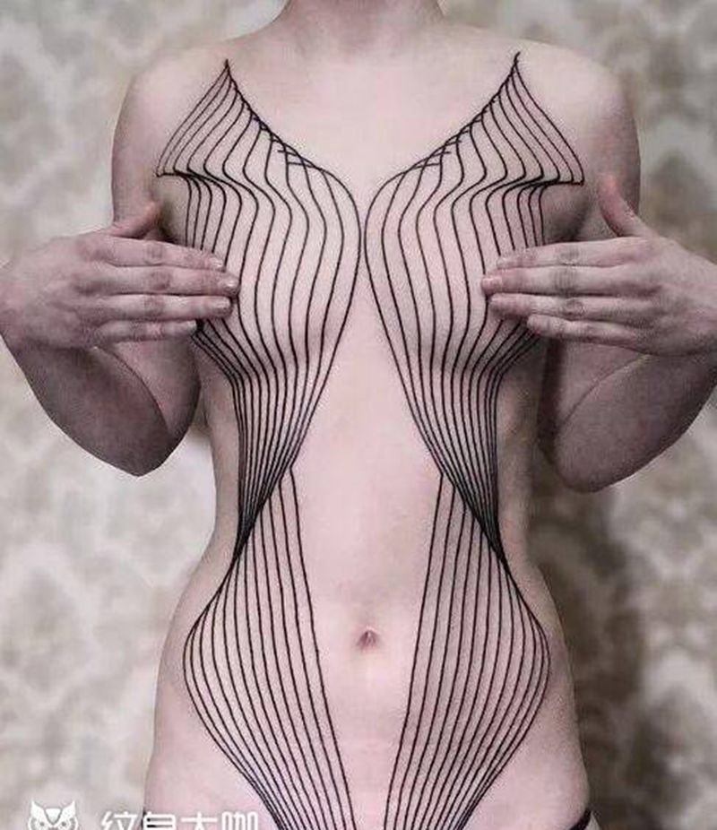 纹身欣赏纹身图片_肩部几何纹身图案