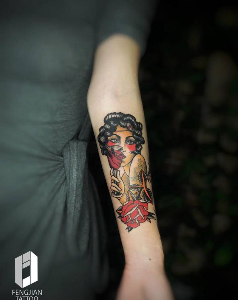 SCHOOL女郎纹身图片_手臂Old School疤痕遮盖纹身图案