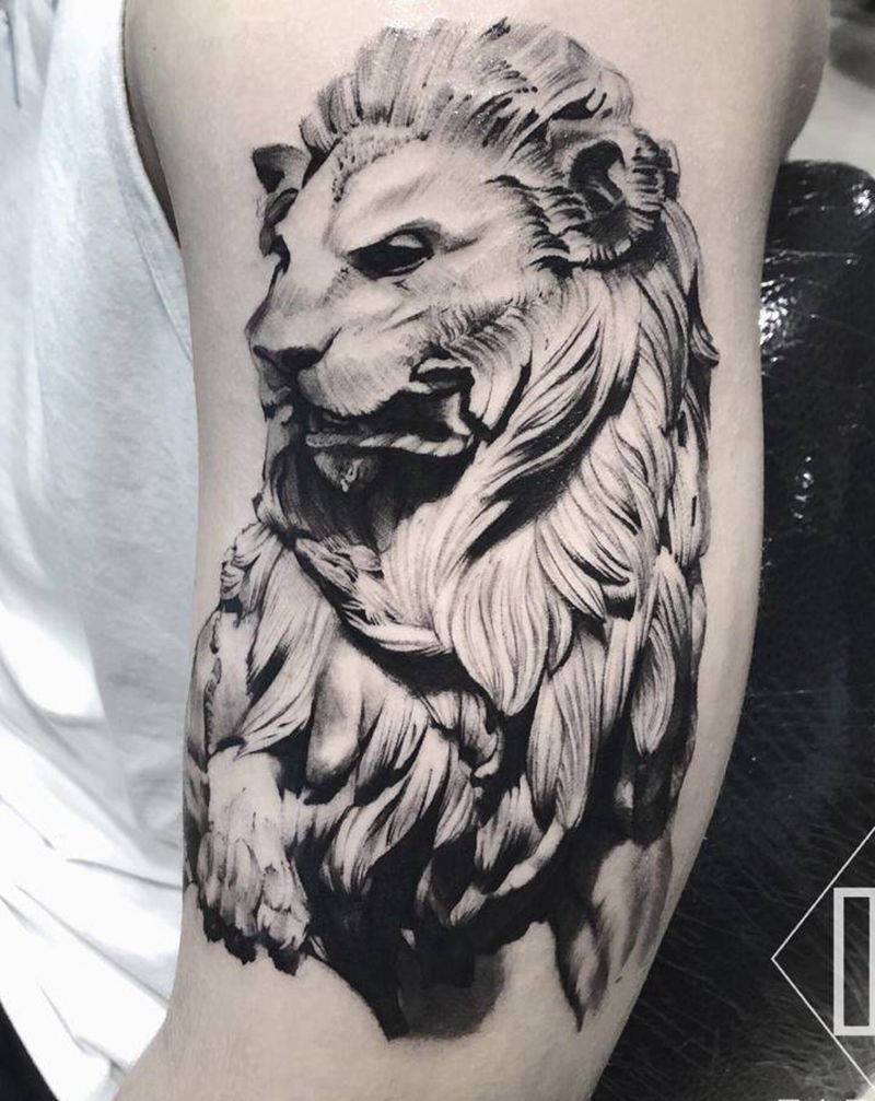 石雕狮子纹身图片_手臂手部欧美写实纹身图案