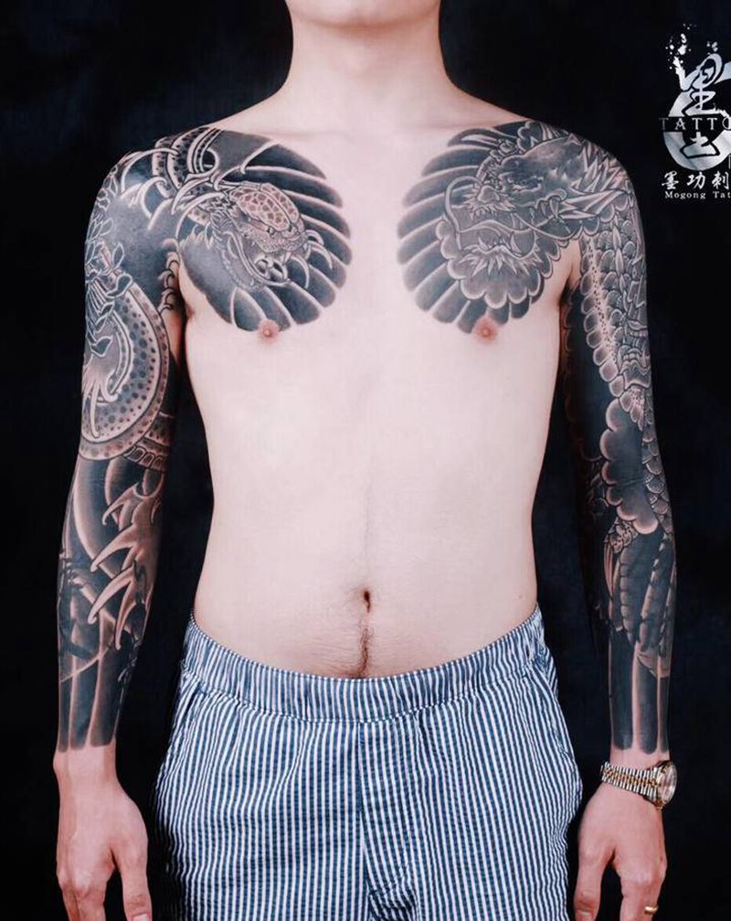 重中之重的大面积遮盖纹身图片_胸部手臂老传统纹身图案