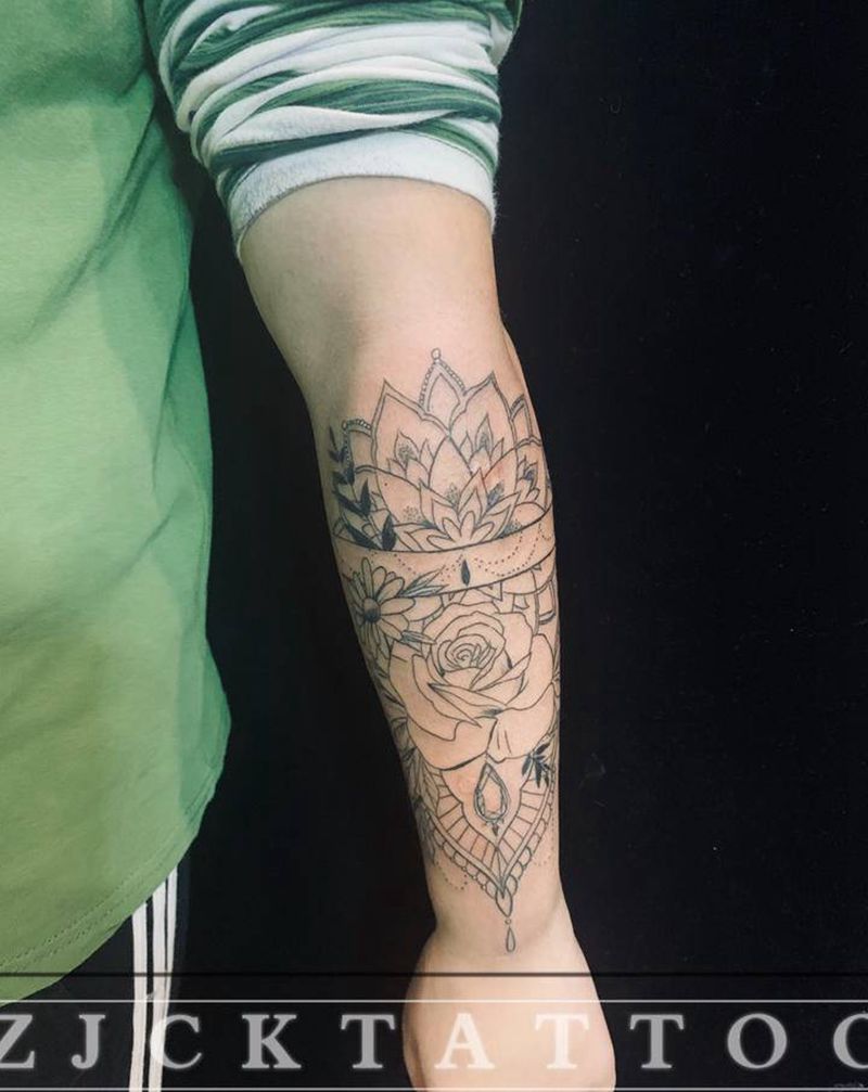 花纹身图片_手臂纹身图案