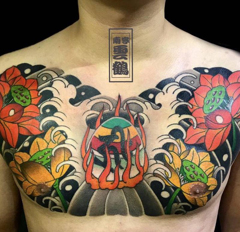 摩尼宝珠纹身图片_胸部老传统新传统纹身图案