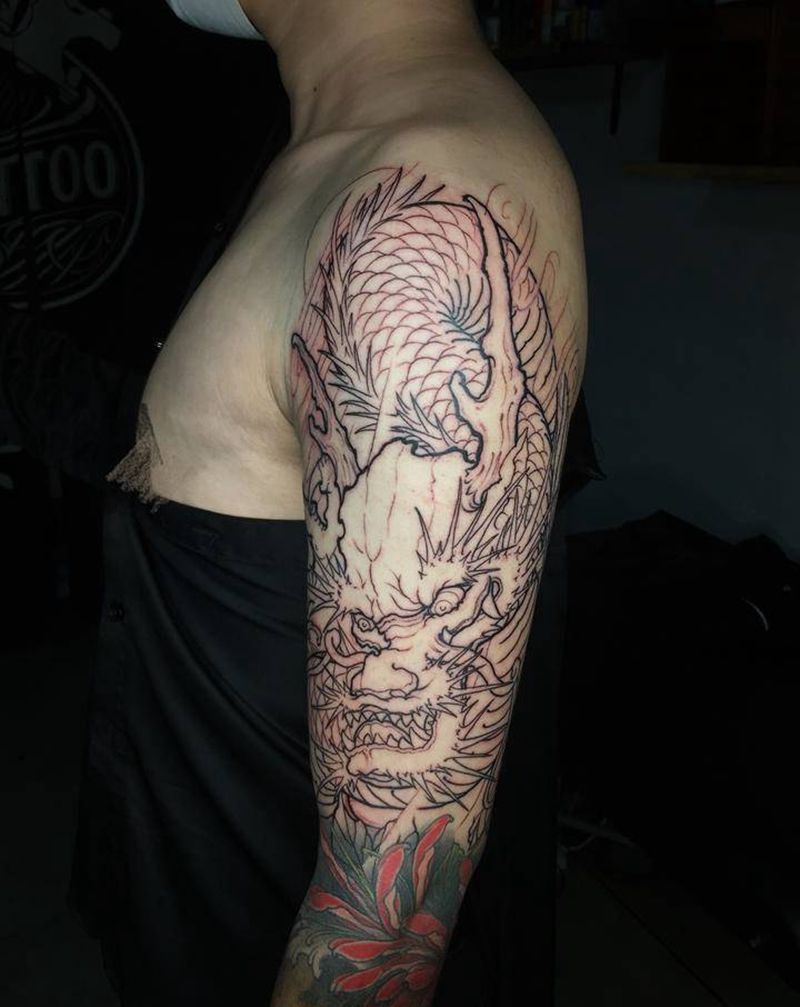 龙纹身图片_手臂手部新传统纹身图案