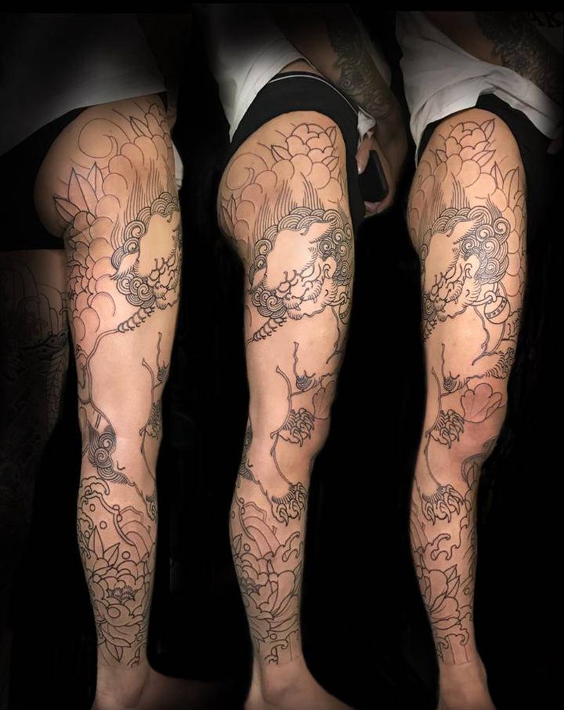 花腿唐狮牡丹纹身图片_腿部脚部老传统新传统纹身图案