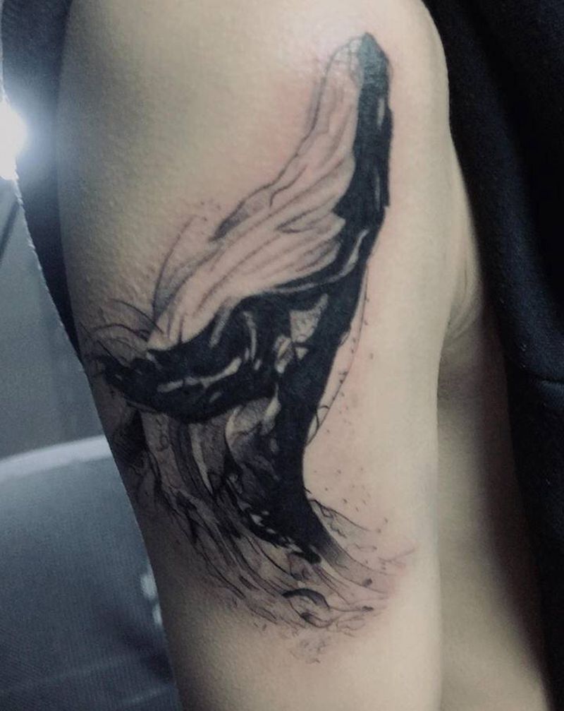 鲸鱼纹身图片_手臂纹身图案