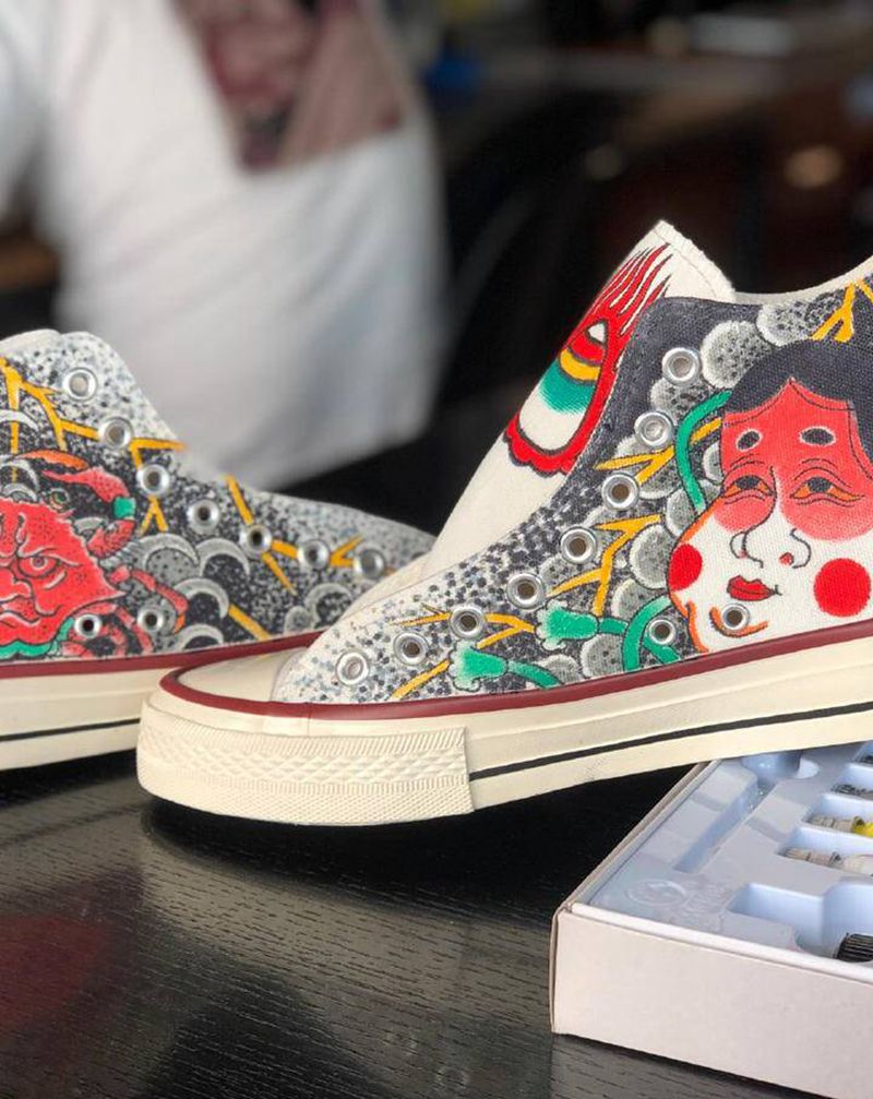 传统味儿纹身图片_脚部老传统纹身图案