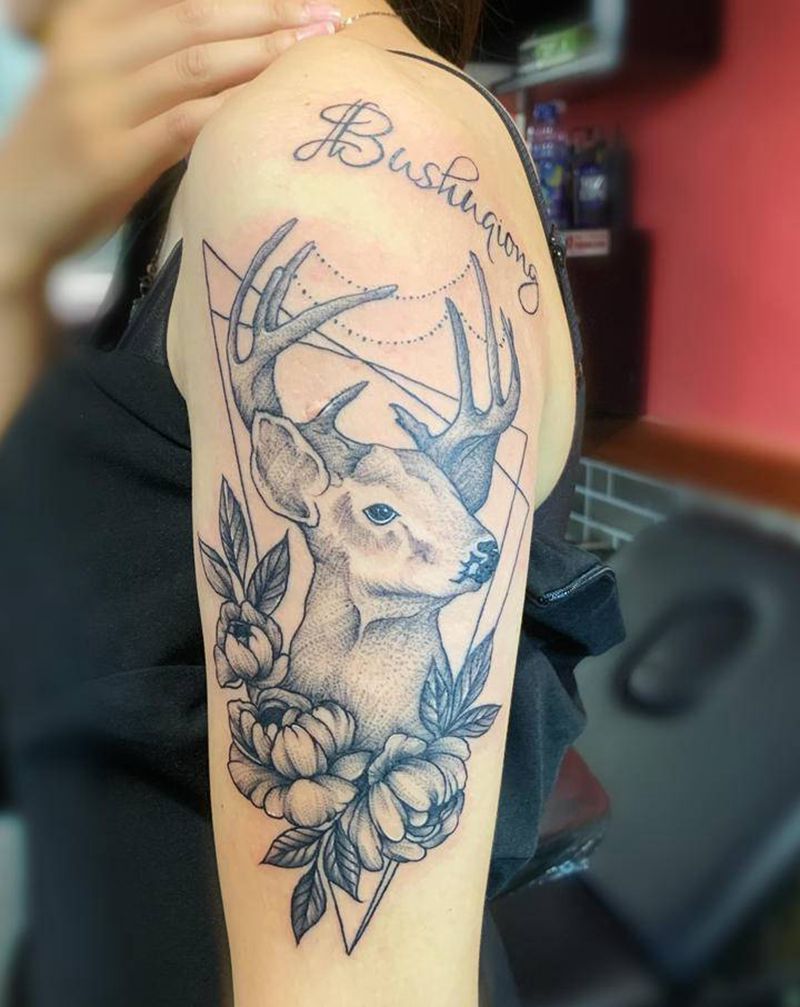 鹿纹身图片_手臂几何纹身图案