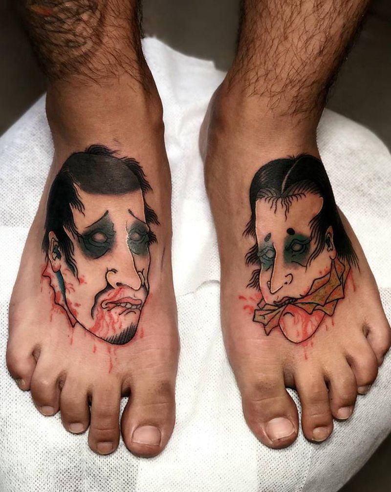 生首双满背纹身图片_脚部老传统纹身图案