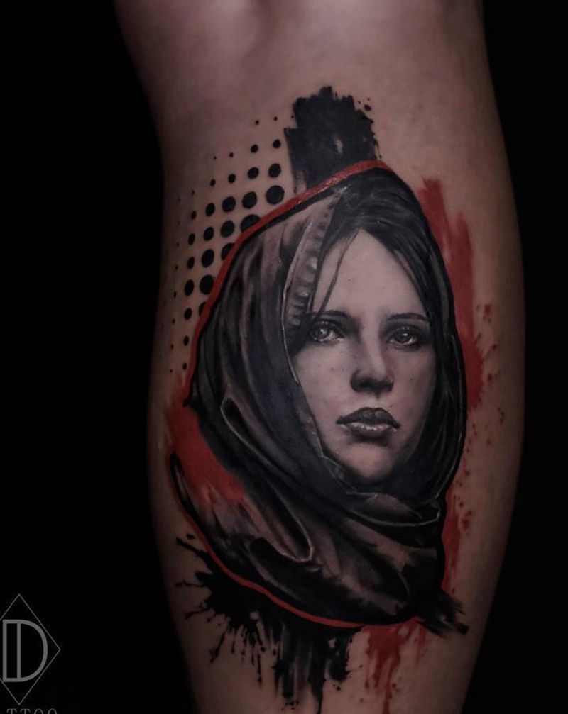 女郎纹身图片_腿部脚部欧美写实纹身图案