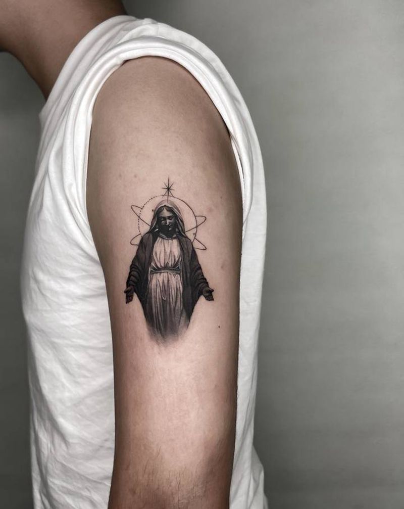 10cm微雕写实纹身图片_手臂手部欧美写实纹身图案