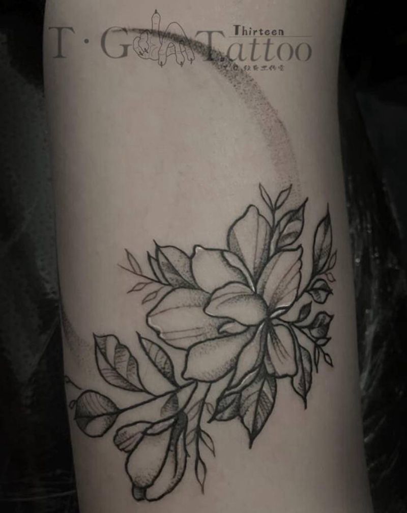 素花纹身图片_手部纹身图案