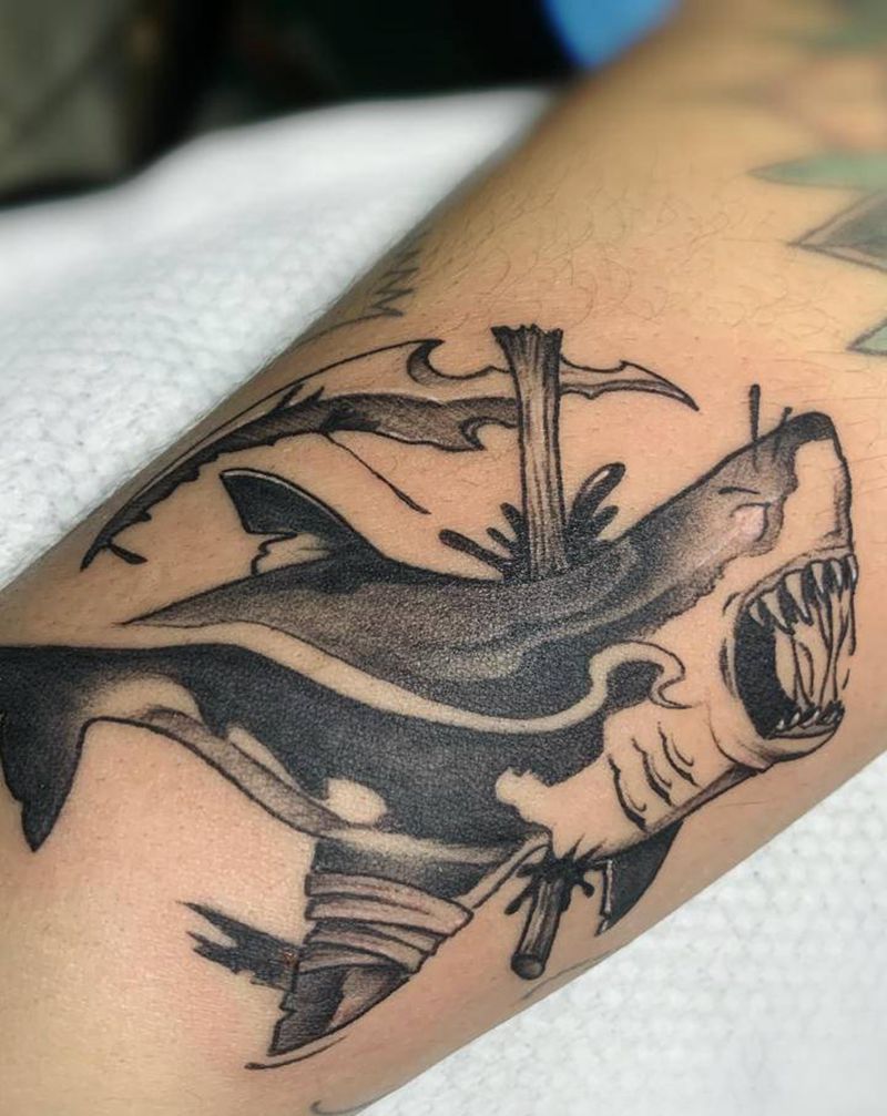 鲨纹身图片_手臂纹身图案