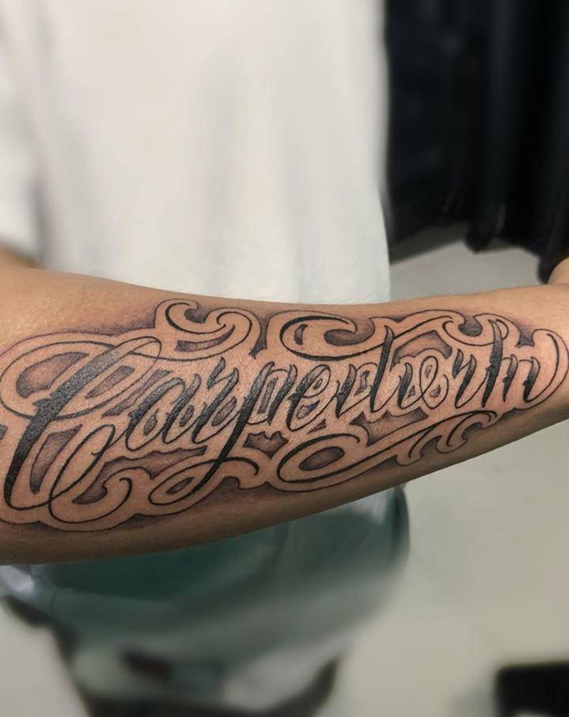 及时行乐纹身图片_手臂花体字纹身图案