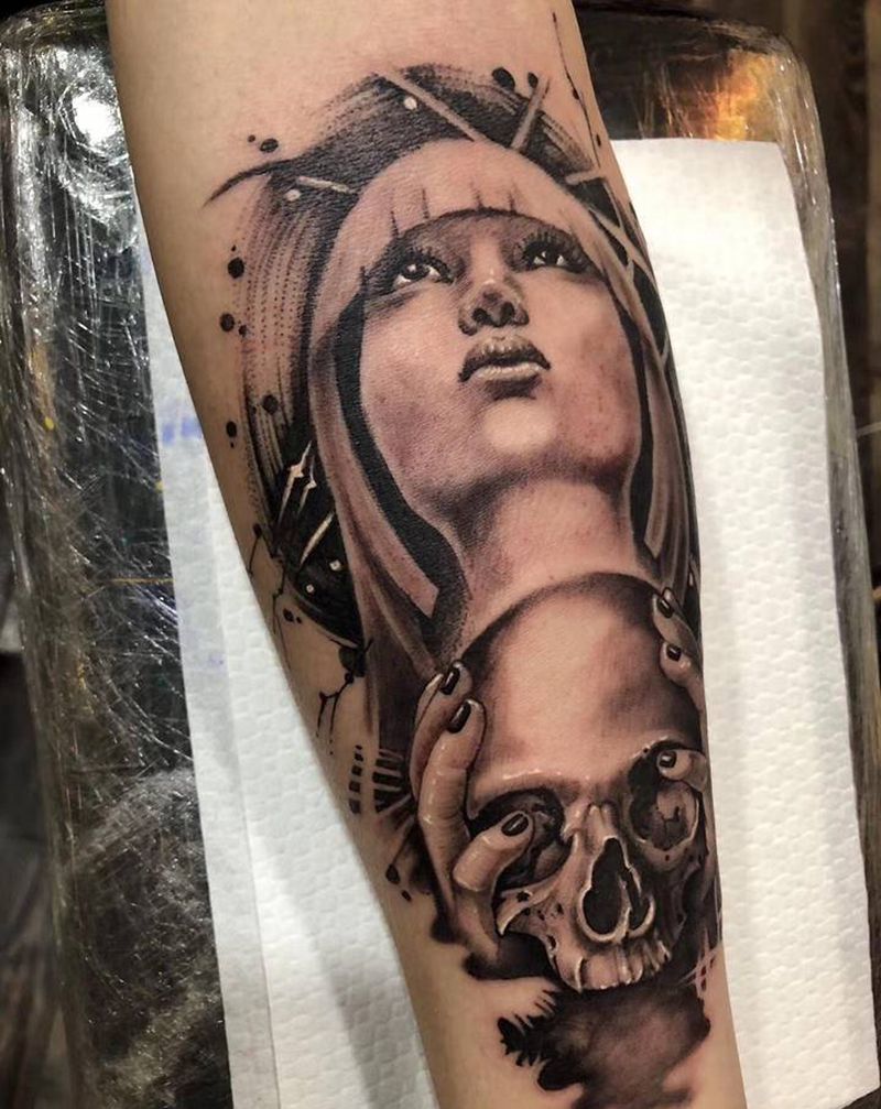 写实➕人物图纹身图片_背部手部欧美写实新传统纹身图案