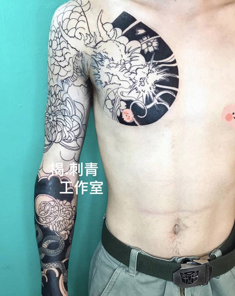 半甲花臂纹身图片_手臂老传统纹身图案