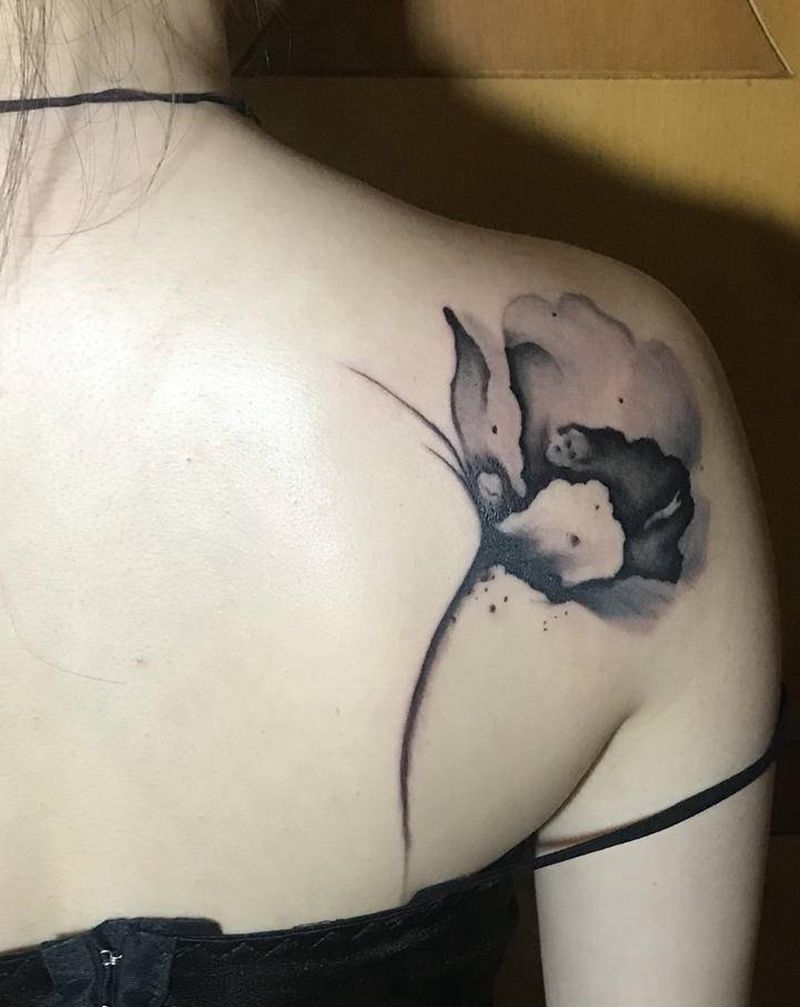 水墨风·花纹身图片_背部水墨纹身图案